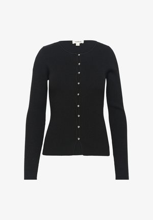 Črn rebrast kardigan z dolgimi rokavi, okroglim izrezom in gumbnim zapiranjem, ki vsebuje dekorativne srebrne gumbe spredaj.