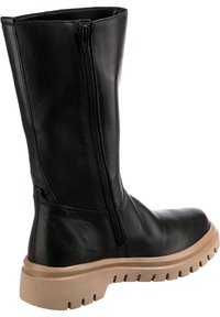 Schwarze Leder-Kniehohe Stiefel mit seitlichem Reißverschluss, runder Zehenform und einer klobigen beigen Gummisohle mit Rillen für besseren Halt.