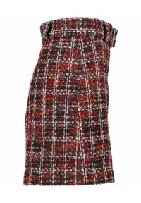 Falda de tweed con un patrón multicolor en rojo, negro y blanco, con un diseño ajustado y un acento de hebilla lateral en la cintura.