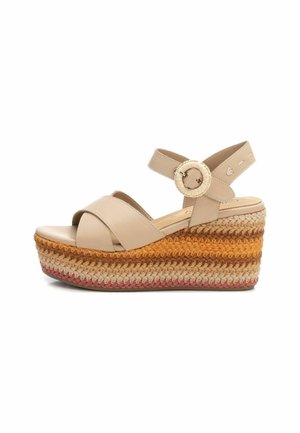 Sandali con plateau - beige