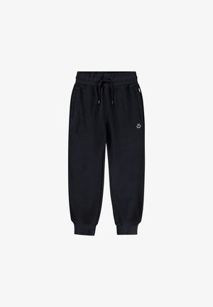 Zwarte joggingbroek van zachte stof, met een elastische tailleband en trekkoord, zijzakken en een klein wit logo aan de voorkant.