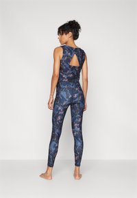 ONLY Play ONPJAM-2-SKY  - Retuusid - maritime blue/vintage indigo