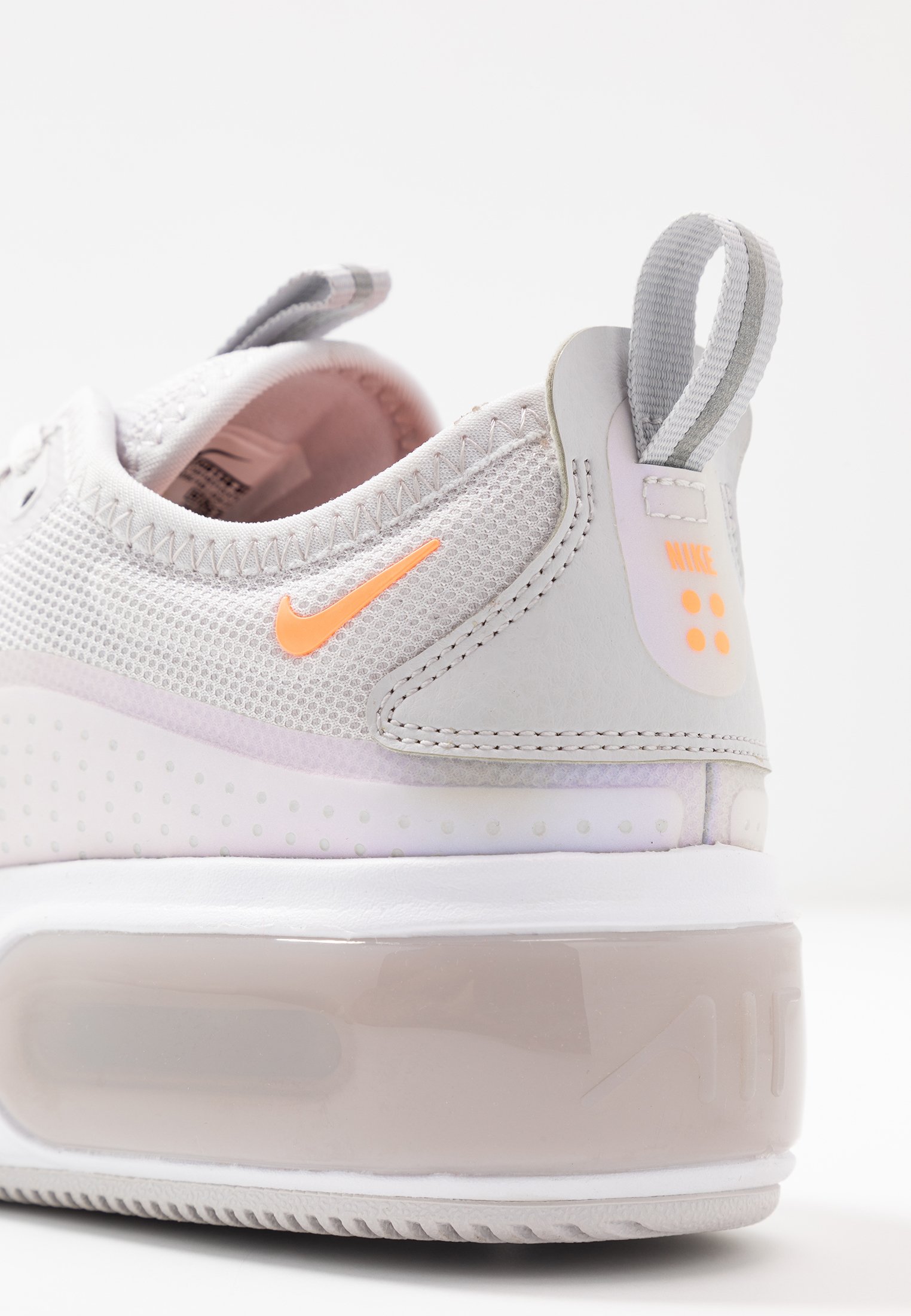 nike dia trainers white