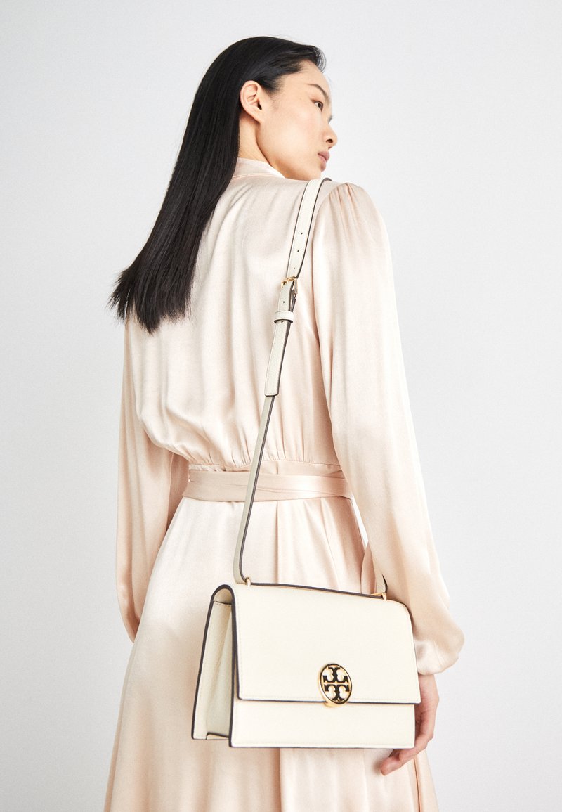 Tory Burch MILLER SHOULDER BAG - Olkalaukku - light cream