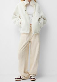 Bershka Vinterjacka - white