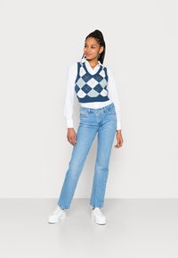 Levi's® LOW PITCH BOOT - Calças de ganga bootcut - napa sun