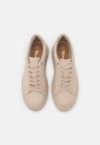 Tamaris Sportlicher Schnürer - ivory