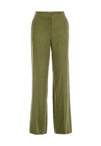 Pantalones de pierna amplia en verde oliva, confeccionados en tejido suave, con una cinturilla de altura media y dos bolsillos frontales; diseño entallado con pliegues delanteros.