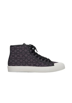 Hoge sneakers in donkerpaars met een cirkelvormig logo patroon, zwarte veters, witte rubberen zool, gestructureerde textiele bovenkant en versterkte neus.