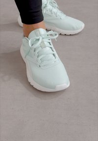 Reebok FLEXAGON ENERGY TR 4 - Tenisice za trening - mint