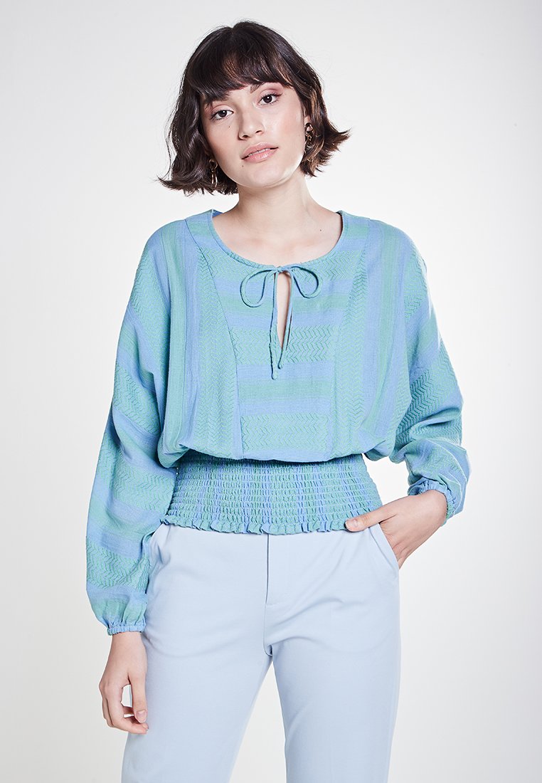 Blusa