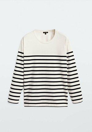Long sleeved top - white
