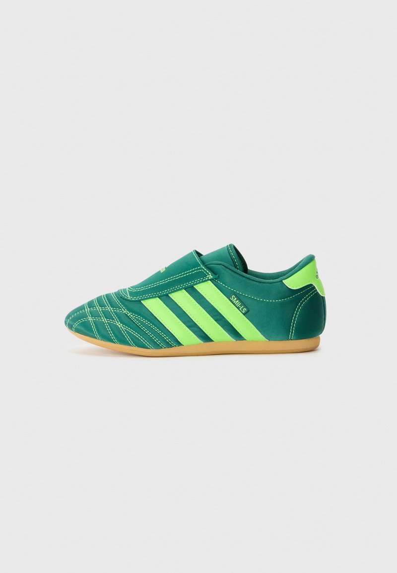 adidas gazelle silver green womens Adidas Campus 00S Grey White – WMI.Fashion
