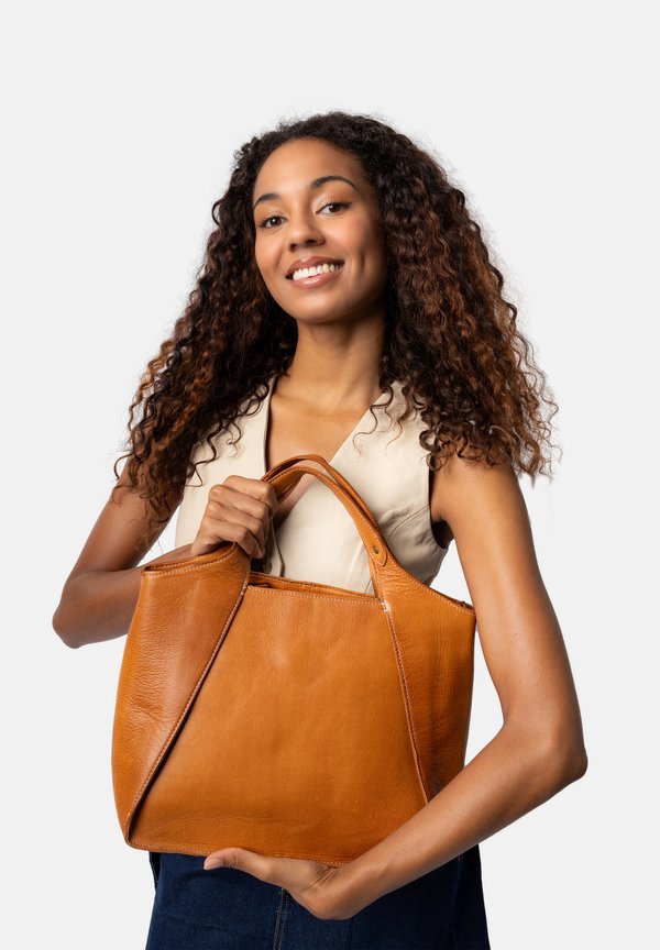 JONA SMALL - Shopping Bag - burned tan