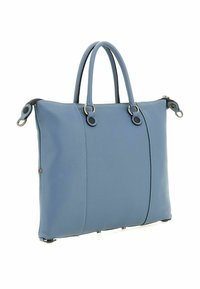 Blauwe leren tote bag met dubbele handgrepen, textuur oppervlakte, contrasterende stiksels, zijritsen en ronde hardware accenten.