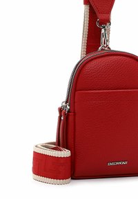 Emily & Noah UMHÄNGE ELENA - Umhängetasche - red