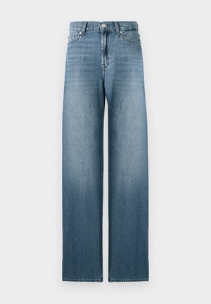 Jeans de perna larga azul claro feitos de denim, com uma cintura alta, design de cinco bolsos e um desbotado sutil ao longo das pernas.