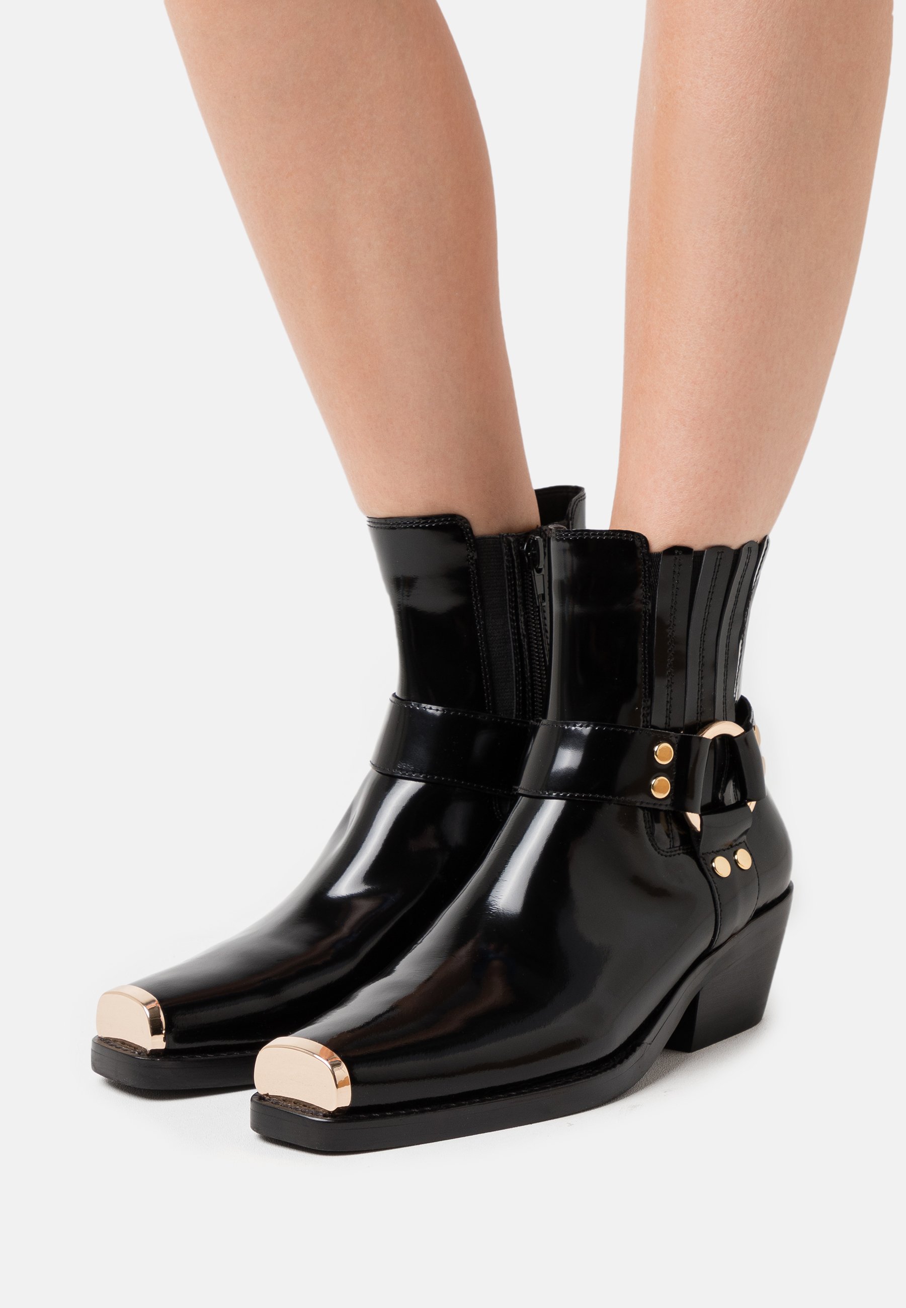 qqqwjf.jeffrey campbell gold boots 
