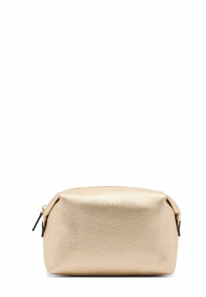Borsa cosmetica in metallo dorato con finitura in pelle testurizzata, forma arrotondata e chiusura con zip. Presenta il nome del marchio impresso sul davanti.