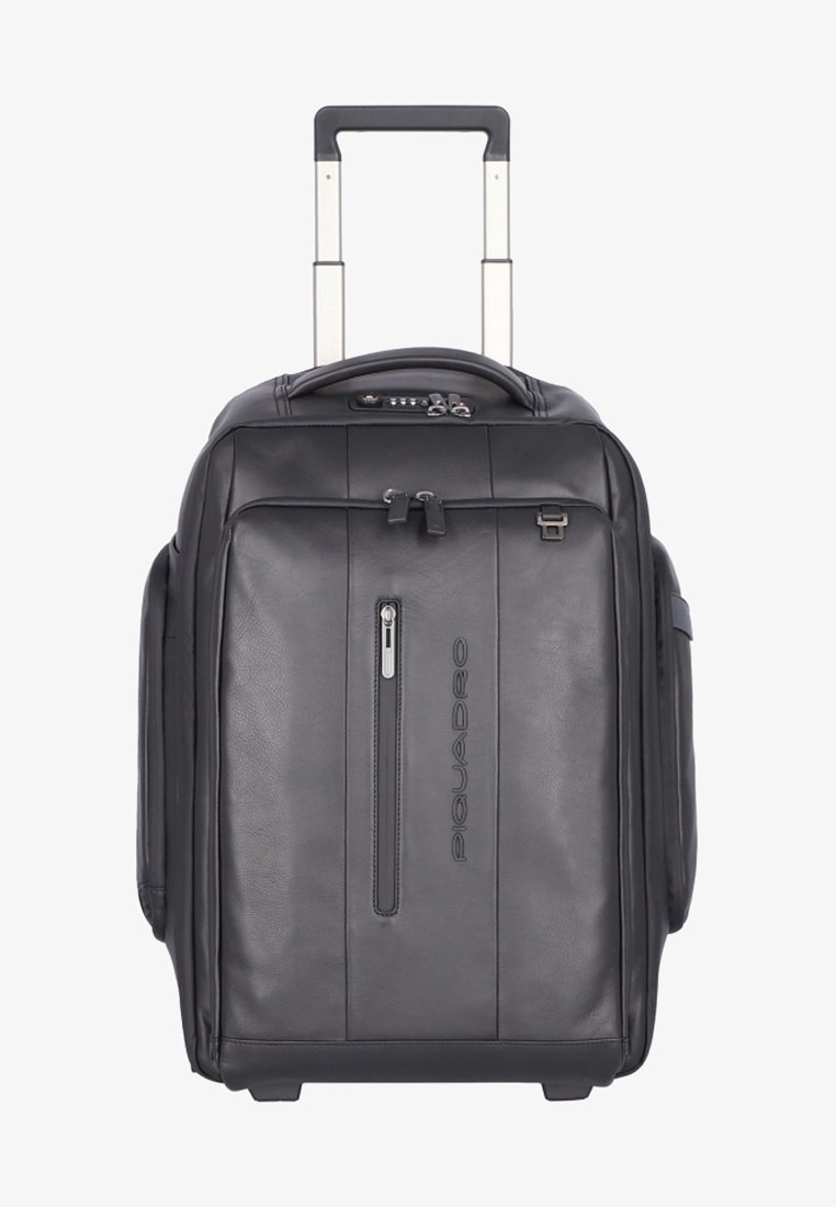 Valigia con ruote in pelle nera, dotata di maniglia estraibile, doppi zip, tasca frontale e logo del marchio impresso. Texture liscia.