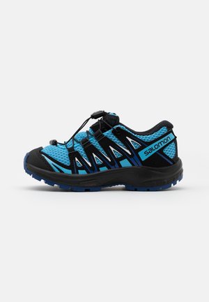 XA PRO 3D UNISEX - Zapatillas de senderismo - ethereal blue/surf web/white