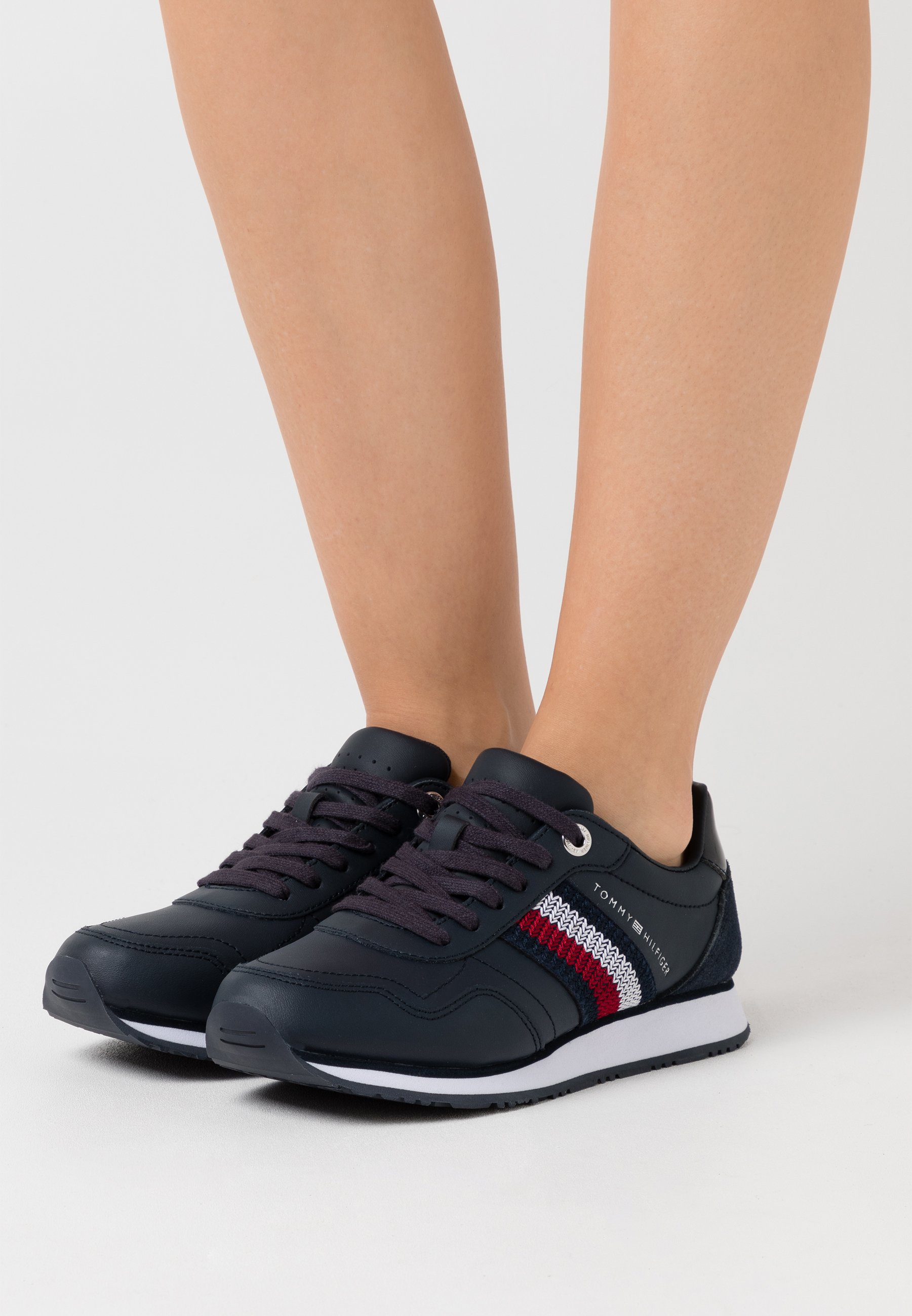 Tommy Hilfiger RUNNER - Baskets basses - desert sky/bleu marine - ZALANDO.FR