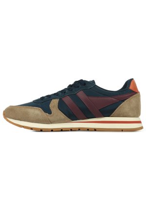 Gola DAYTONA CHUTE - Zapatillas - navy tobacco burgundy