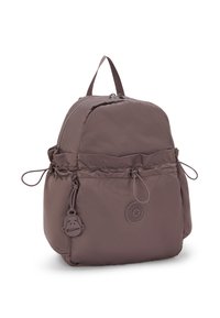 Sac à dos en nylon violet avec fermeture éclair, sangles réglables et poche avant avec cordon élastique. Dispose d'un tirette de fermeture éclair en forme de singe.