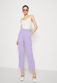 YAS YASVIGGI ANKLE PANT - Hlače - bougainvillea