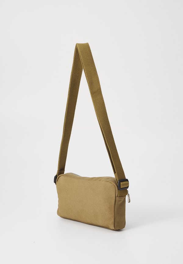 SPORT ESSENTIALS CAMERA BAG W - Cross body bag - gothic olive4