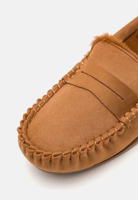 Jack & Jones JFWMARK - Mocassins - cognac
