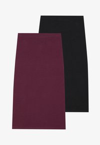 Sélectionné, black/bordeaux