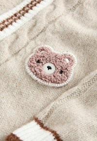 Non sélectionné, neutral bear