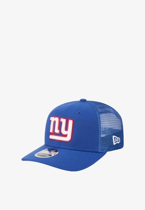 Blaues Baseballcap mit Netzrücken, das auf der Vorderseite ein weißes und rotes gesticktes "ny"-Logo und eine flache Krempe hat.