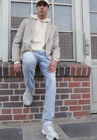 Puma TEVERIS NITRO UNISEX - Matalavartiset tennarit - gray violet/nimbus cloud