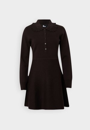 ROBE - Pletené šaty - chocolate