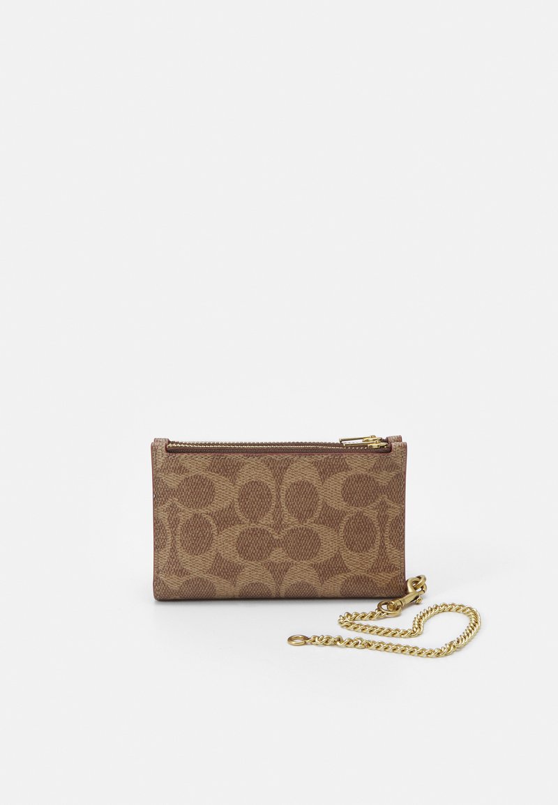 Coach SIGNATURE ZIP CHAIN CARD CASE Portafoglio tan/rust/marrone