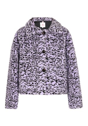 Faux fur jacket in lavender with a leopard print pattern, featuring a collar, button closure, and two front pockets.