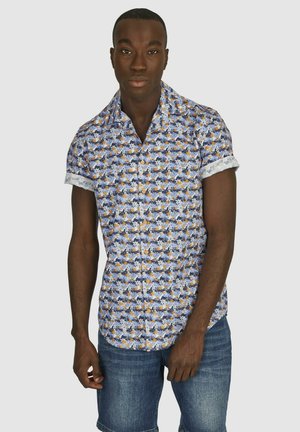 Chemise à manches courtes à boutons de couleur bleue avec un motif floral présentant des accents oranges. Conçue en tissu léger, elle possède un col pointu.