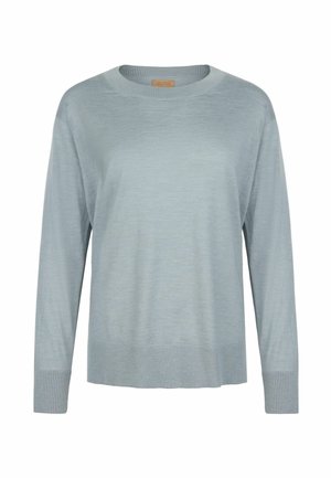 Hellblauer langärmeliger Strickpullover mit geripptem Rundhalsausschnitt, Bündchen und Saum, vor weißem Hintergrund präsentiert.