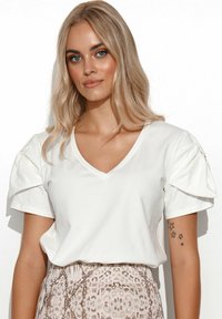 Makadamia T-SHIRT BASIC - T-shirt z nadrukiem