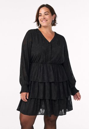 KURZES MIT RÜSCHEN UND STRUKTURMUSTER - Shirt dress - black