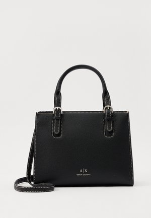 Borsa a tracolla in pelle nera strutturata con doppi manici superiori, tracolla regolabile, cuciture di contrasto, hardware argentato e dettagli del logo.