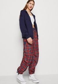 Even&Odd Kapuutsiga pusa - dark blue