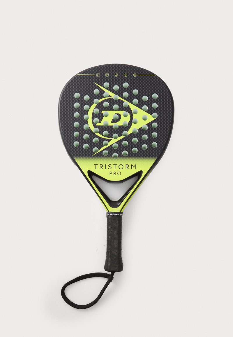 Crni vesla s zelenim naglascima i teksturiranim držanjem, s perforiranom površinom i trokutastim logotipom. Model: Tristorm Pro.