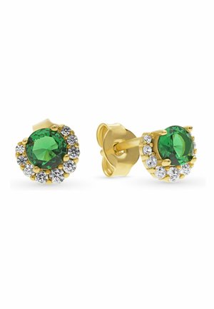 Boucles d'oreilles en or avec des pierres précieuses vertes rondes entourées de petits diamants clairs, avec des fermoirs en papillon.