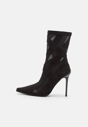 Jeffrey Campbell STRIPES - Klasszikus bokacsizmák - black