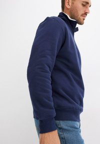 bonprix THERMO- MIT TROYER-KRAGEN GEFÜTTERT - Felpa - blue