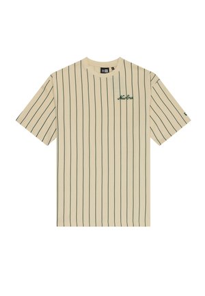 Beige stribet t-shirt med vertikale grønne striber, korte ærmer, og "New Era" logo broderet i grønt på venstre bryst.