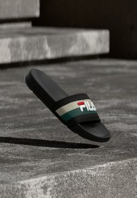 Επιλέχθηκε, black/posy green